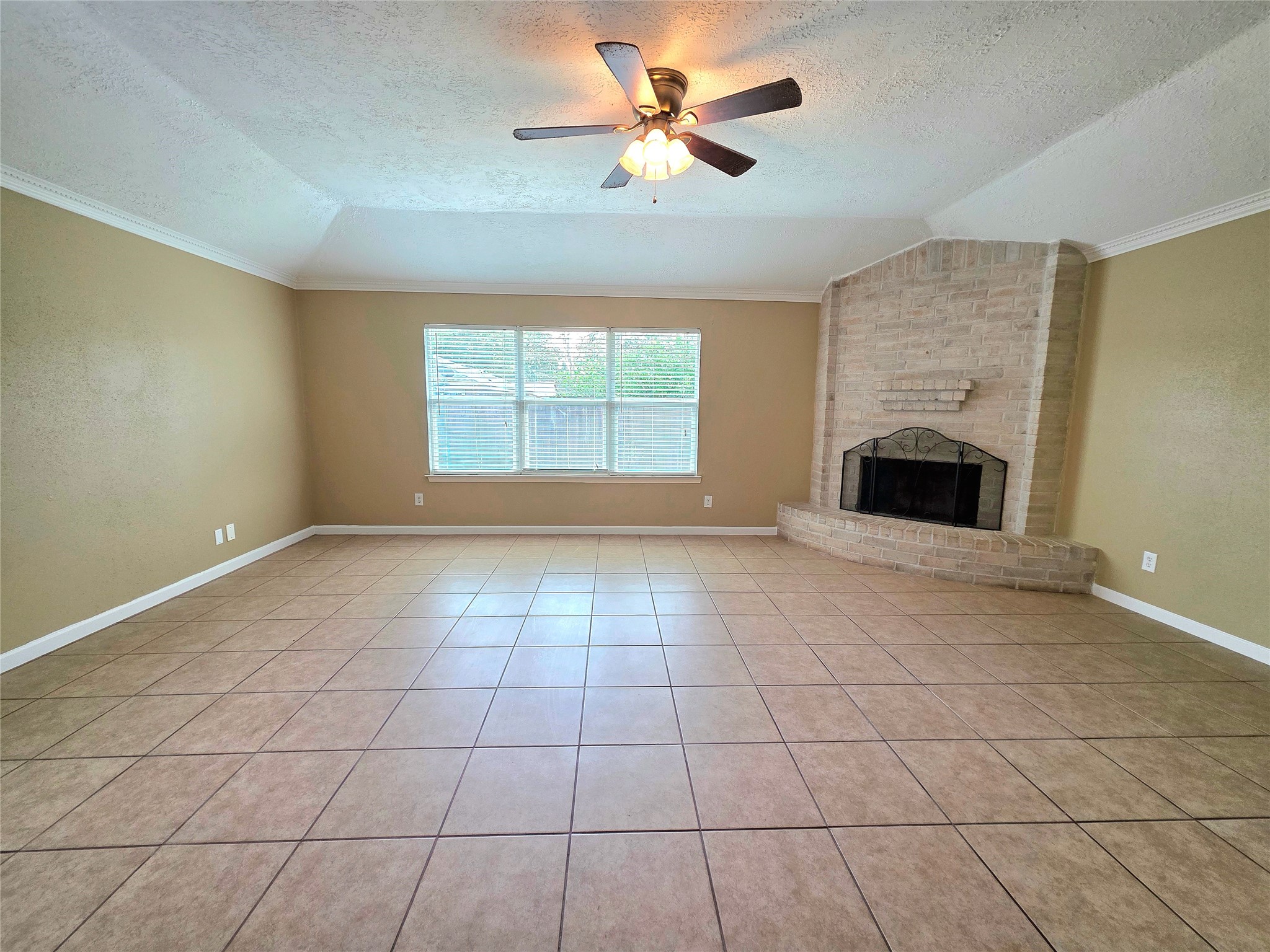 6510 Lynngate Drive Spring, TX 77373 - Photo 8 of 18