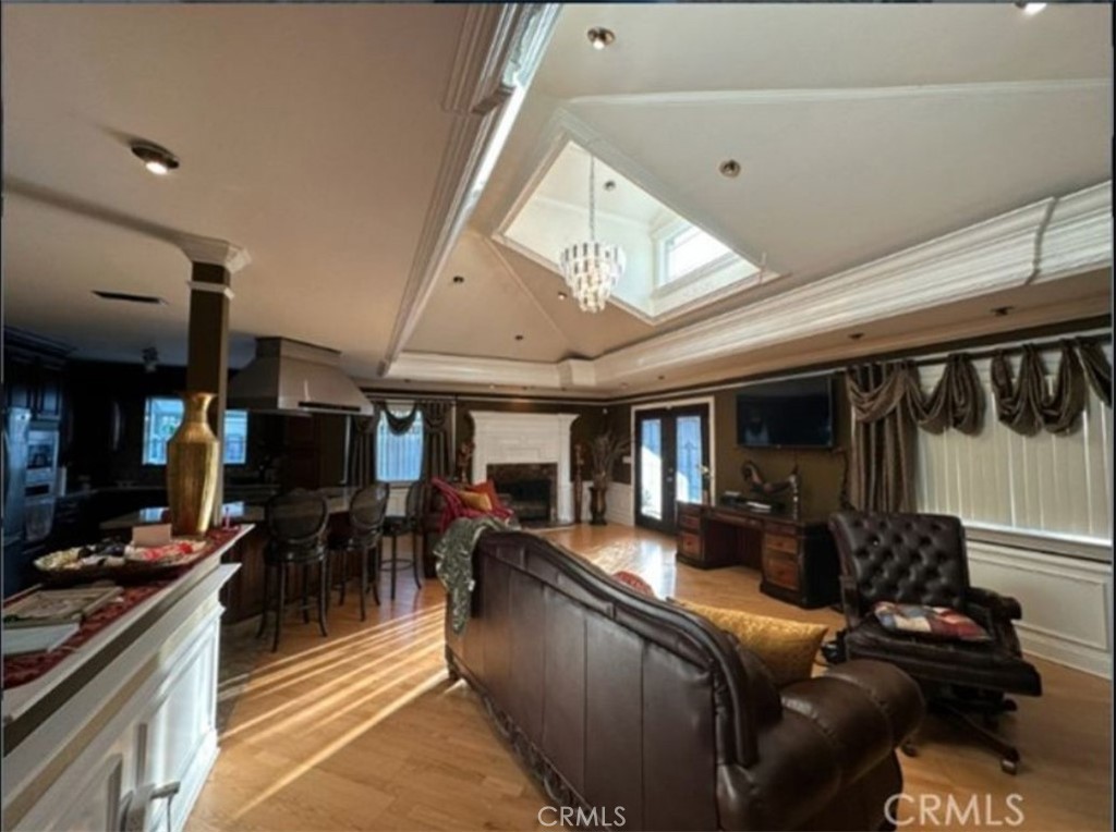 48 Jeanette Way Watsonville, CA 95076 - Photo 5 of 14 a living room with lots of furniture and kitchen