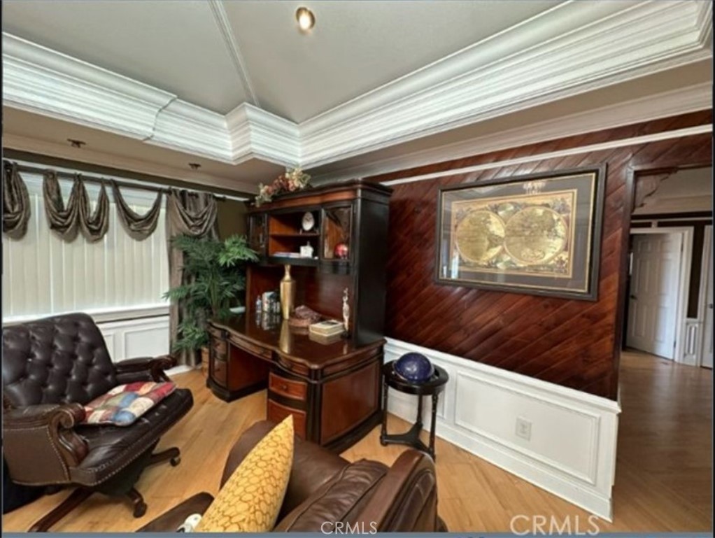48 Jeanette Way Watsonville, CA 95076 - Photo 7 of 14 a living room with furniture and a window