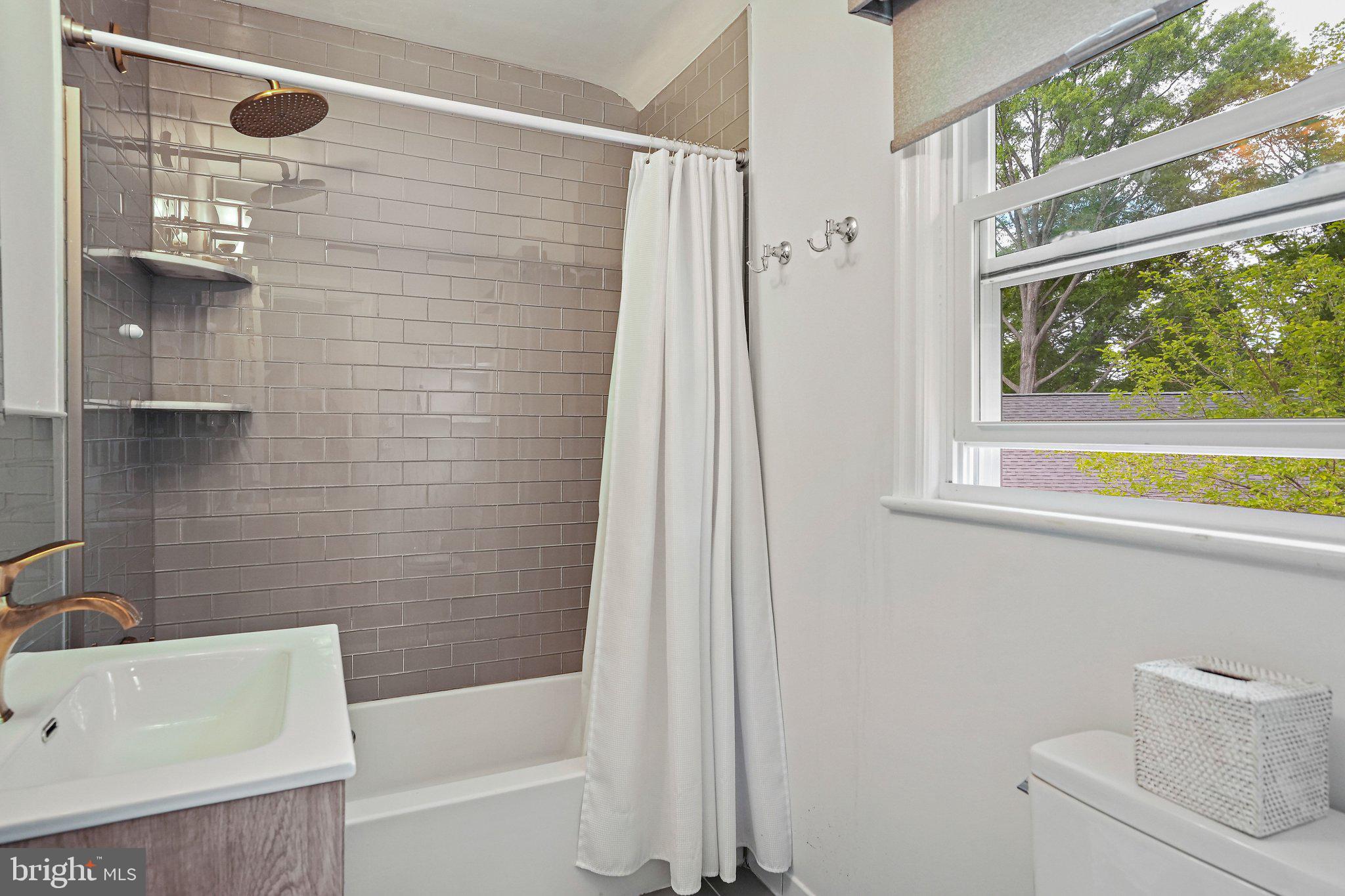 3305 Chestnut Street Northwest Washington, DC 20015 - Photo 19 of 34 3305 Chestnut S NW