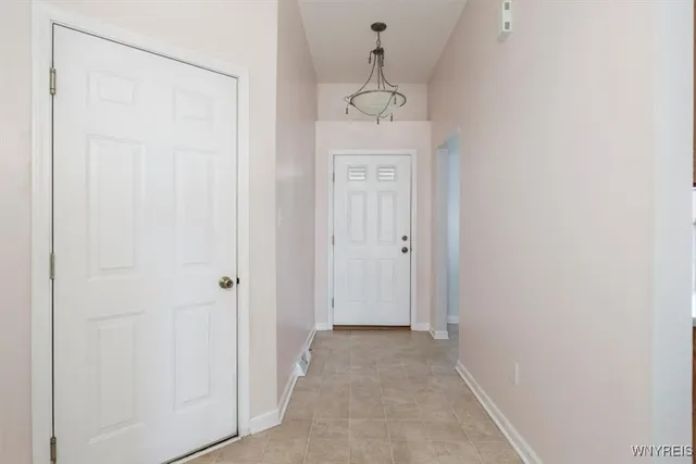 $350,000 | 52 Rushford Hollow Drive, Cheektowaga, NY 14227