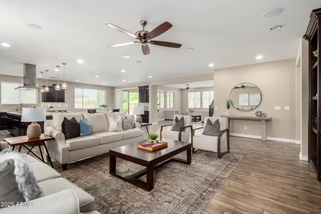 $785,000 | 3338 East Coconino Drive, Gilbert, AZ 85298