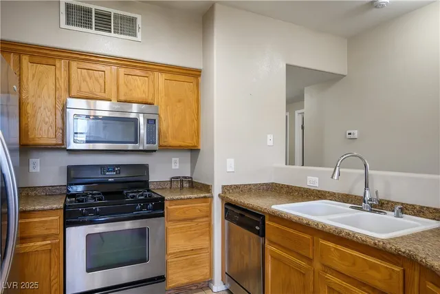 $1,595 | 50 Aura De Blanco Street, Unit 10203, Henderson, NV 89074