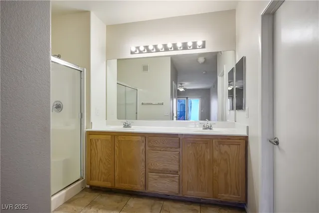 $1,595 | 50 Aura De Blanco Street, Unit 10203, Henderson, NV 89074