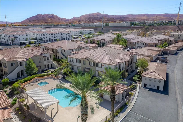 $1,595 | 50 Aura De Blanco Street, Unit 10203, Henderson, NV 89074