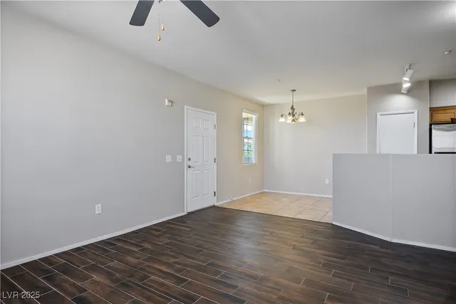 $1,595 | 50 Aura De Blanco Street, Unit 10203, Henderson, NV 89074
