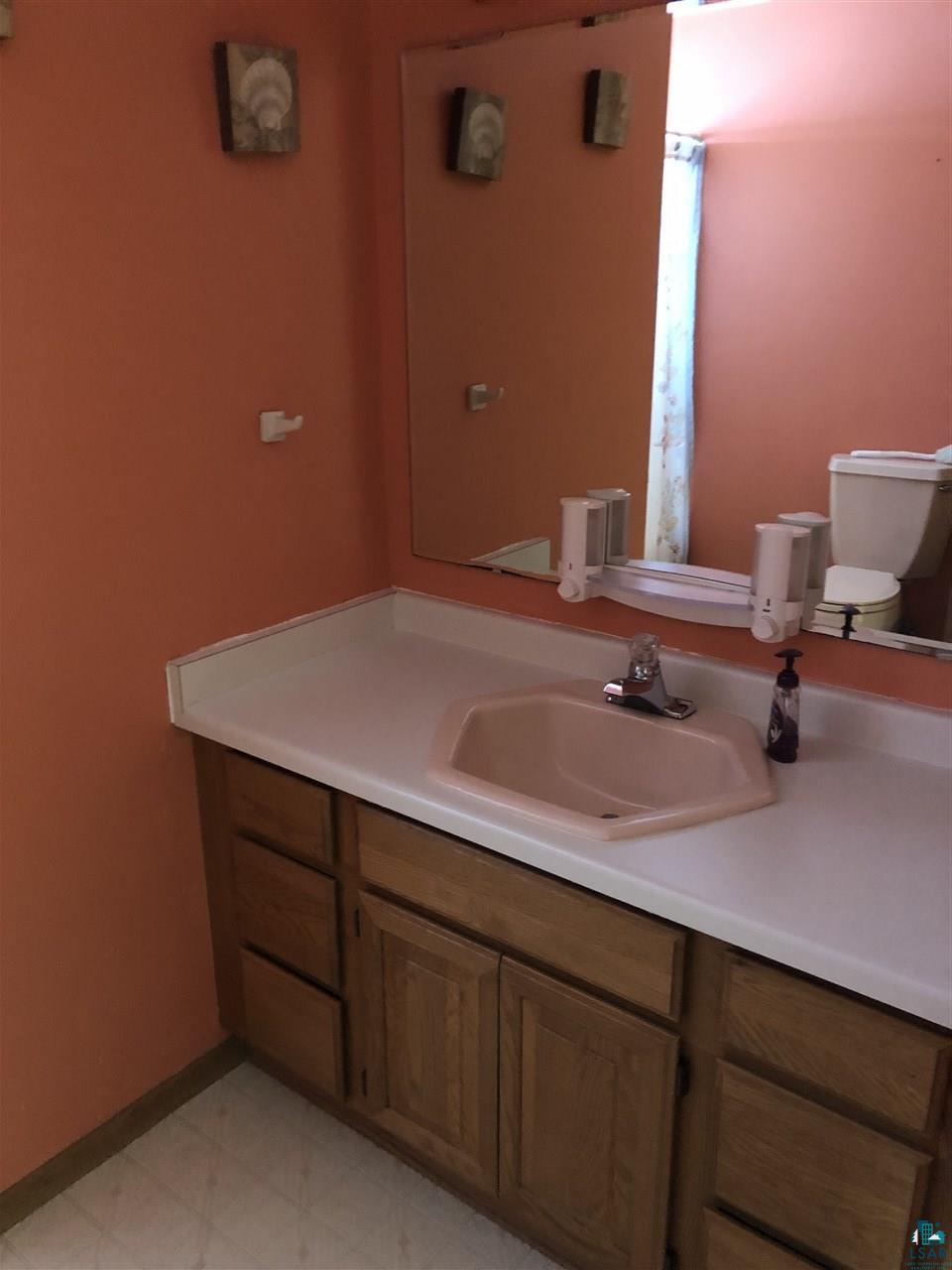4136 Kingston Road Duluth, MN 55803 - Photo 25 of 34