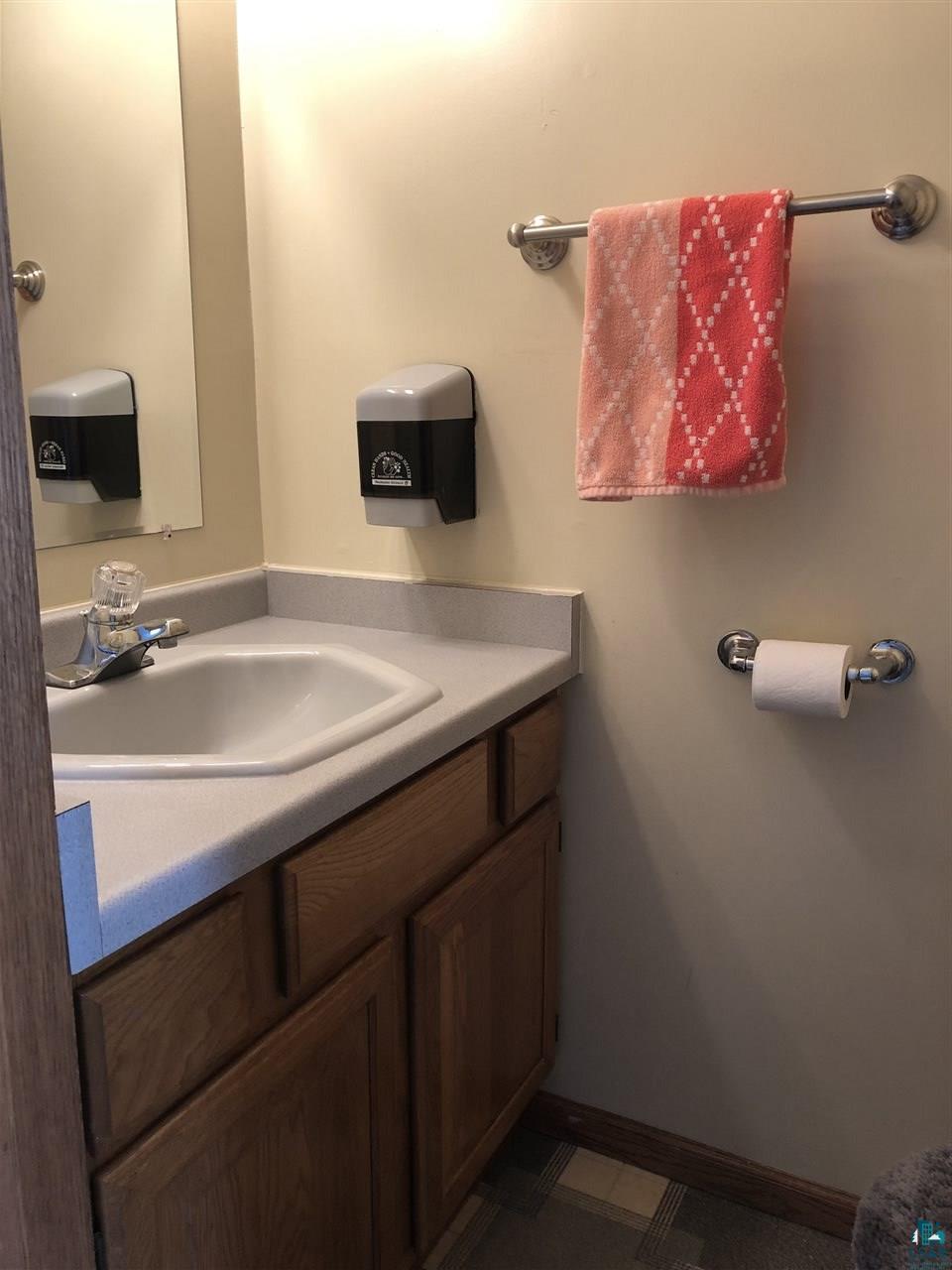 4136 Kingston Road Duluth, MN 55803 - Photo 26 of 34