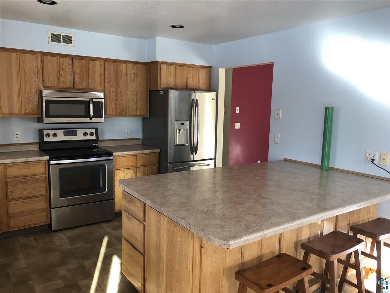 4136 Kingston Road Duluth, MN 55803 - Photo 8 of 34