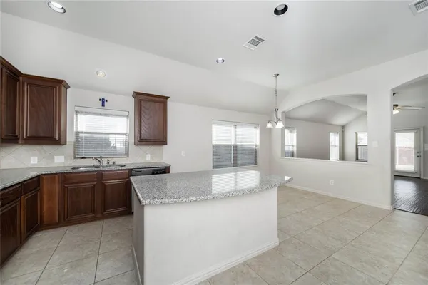 $2,500 | 5609 Centeridge Lane, McKinney, TX 75071