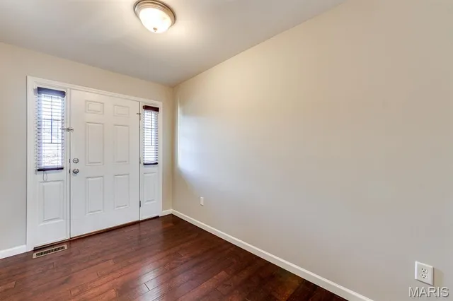 $3,000 | 925 Meramec Grove Drive, Ballwin, MO 63021