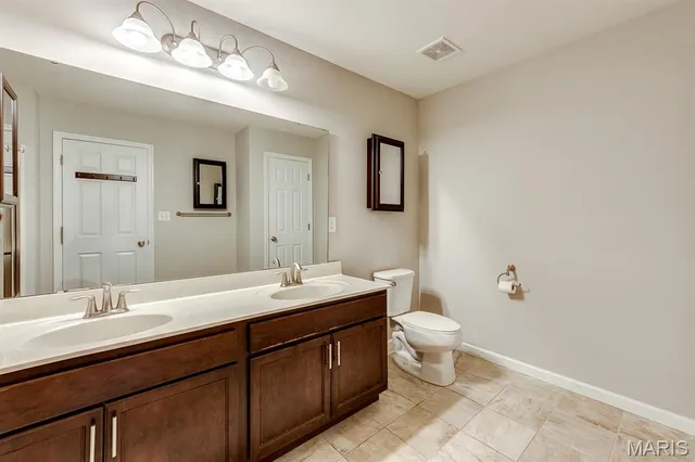 $3,000 | 925 Meramec Grove Drive, Ballwin, MO 63021