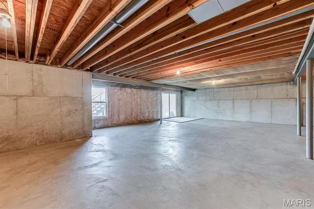 $3,000 | 925 Meramec Grove Drive, Ballwin, MO 63021