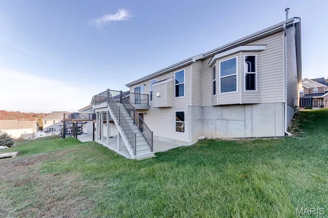 $3,000 | 925 Meramec Grove Drive, Ballwin, MO 63021