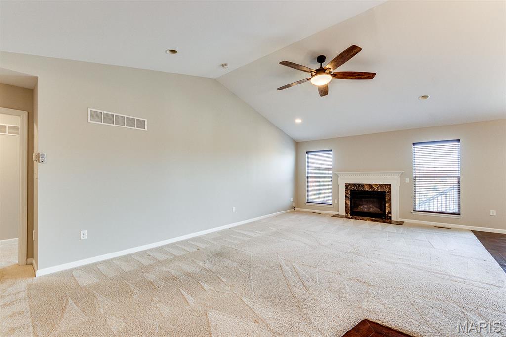 925 Meramec Grove Drive Ballwin, MO 63021 - Photo 5 of 50