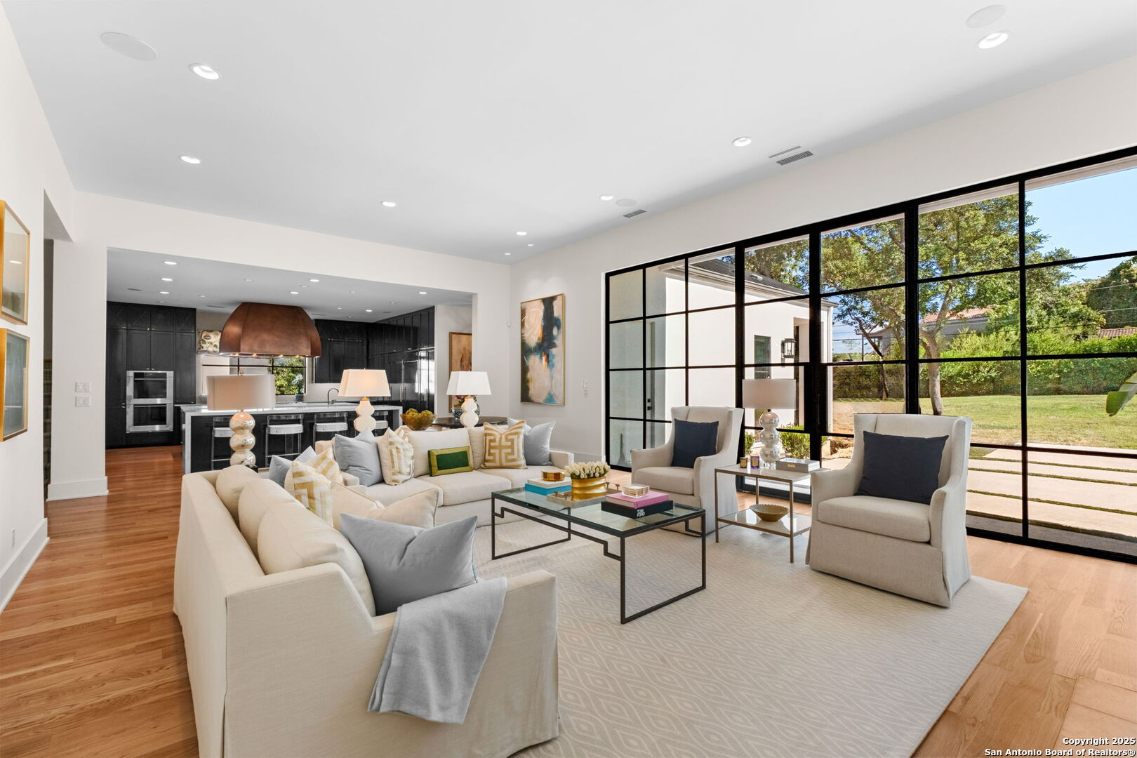 730 Elizabeth Road San Antonio, TX 78209 - Photo 12 of 37