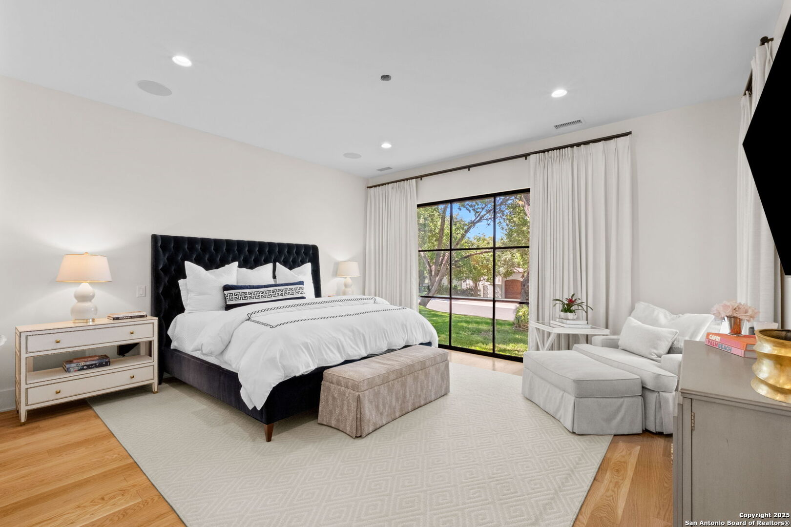 730 Elizabeth Road San Antonio, TX 78209 - Photo 21 of 37