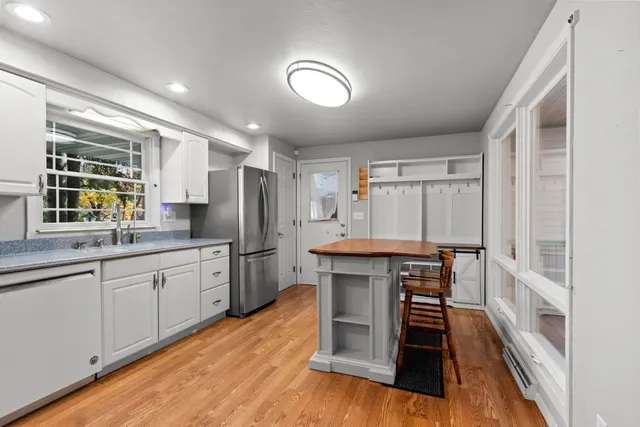 $349,900 | 3683 Austrian Lane, Suamico, WI 54313