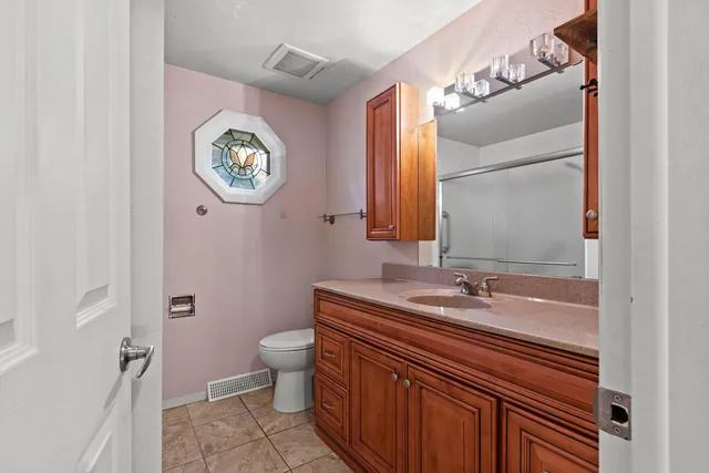 $349,900 | 3683 Austrian Lane, Suamico, WI 54313