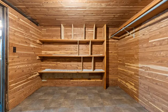 $349,900 | 3683 Austrian Lane, Suamico, WI 54313