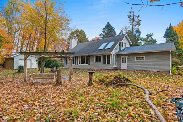 $349,900 | 3683 Austrian Lane, Suamico, WI 54313