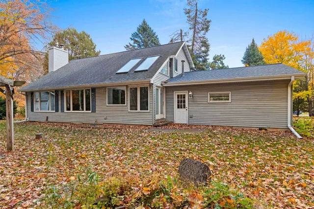 $349,900 | 3683 Austrian Lane, Suamico, WI 54313