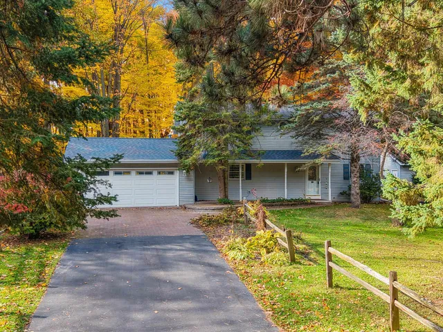 $349,900 | 3683 Austrian Lane, Suamico, WI 54313