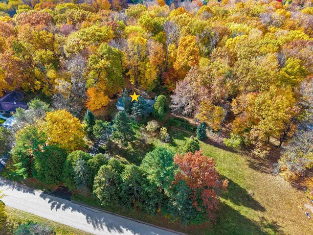 $349,900 | 3683 Austrian Lane, Suamico, WI 54313