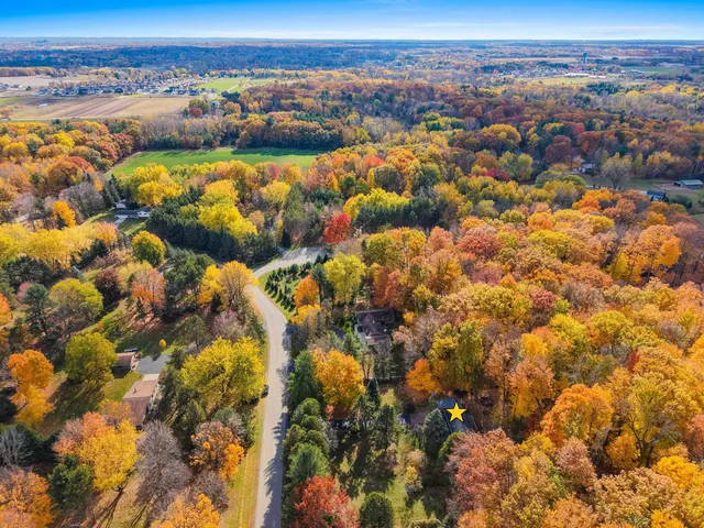 $349,900 | 3683 Austrian Lane, Suamico, WI 54313