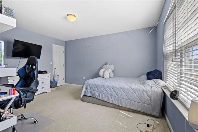 a view of a storage & utility room with washer and dryer