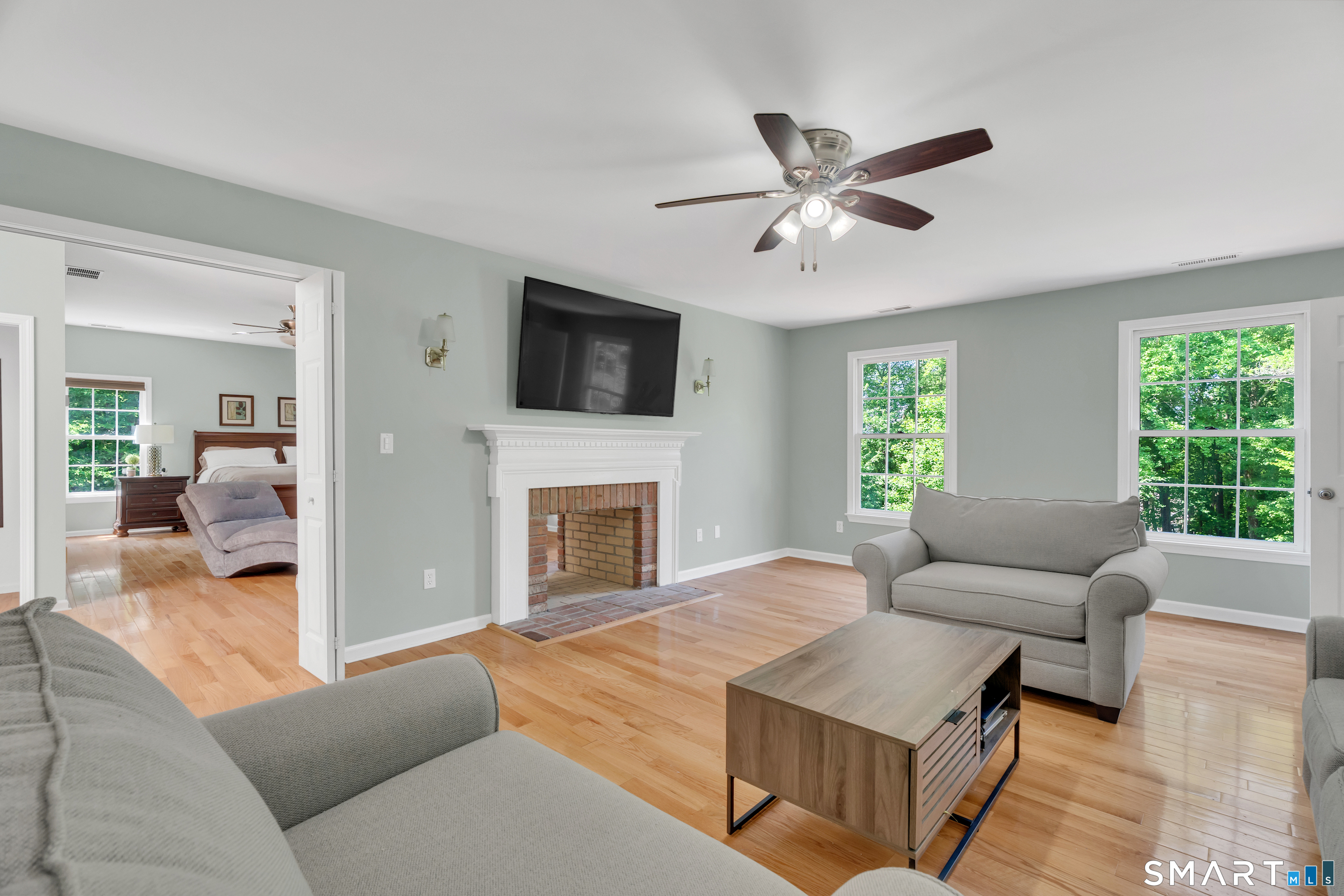 141 Putting Green Road Trumbull, CT 06611 - Photo 16 of 40