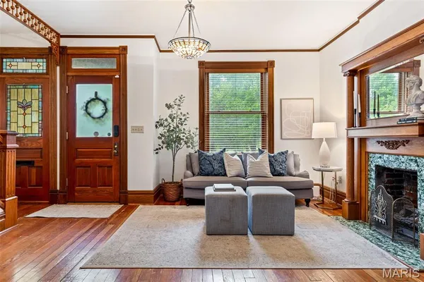 $345,000 | 3317 Indiana Avenue, St. Louis, MO 63118