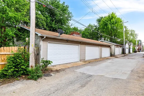 $345,000 | 3317 Indiana Avenue, St. Louis, MO 63118