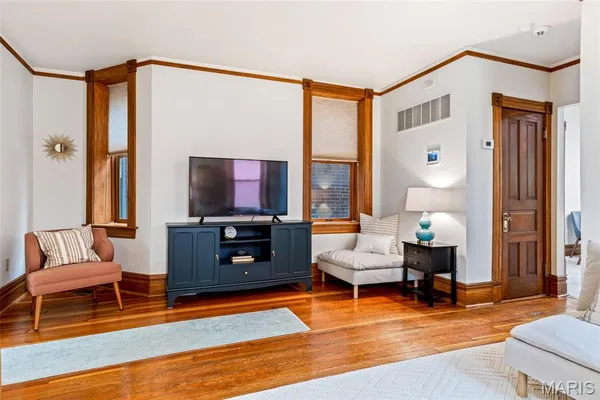 $345,000 | 3317 Indiana Avenue, St. Louis, MO 63118