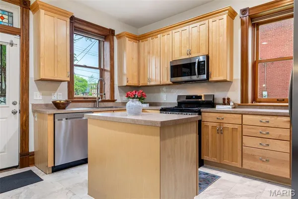 $345,000 | 3317 Indiana Avenue, St. Louis, MO 63118