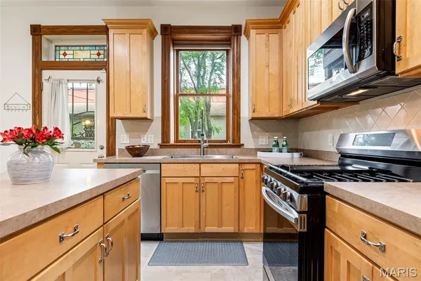 $345,000 | 3317 Indiana Avenue, St. Louis, MO 63118