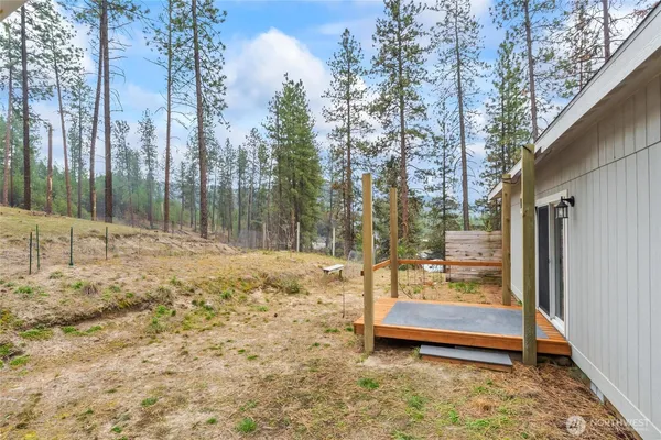 a view of a outdoor space
