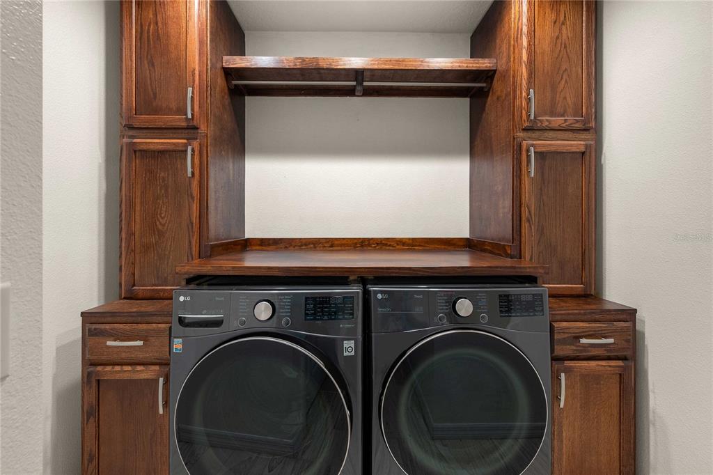 7037 County Road 625 Bushnell, FL 33513 - Photo 28 of 72 a view of washer and dryer