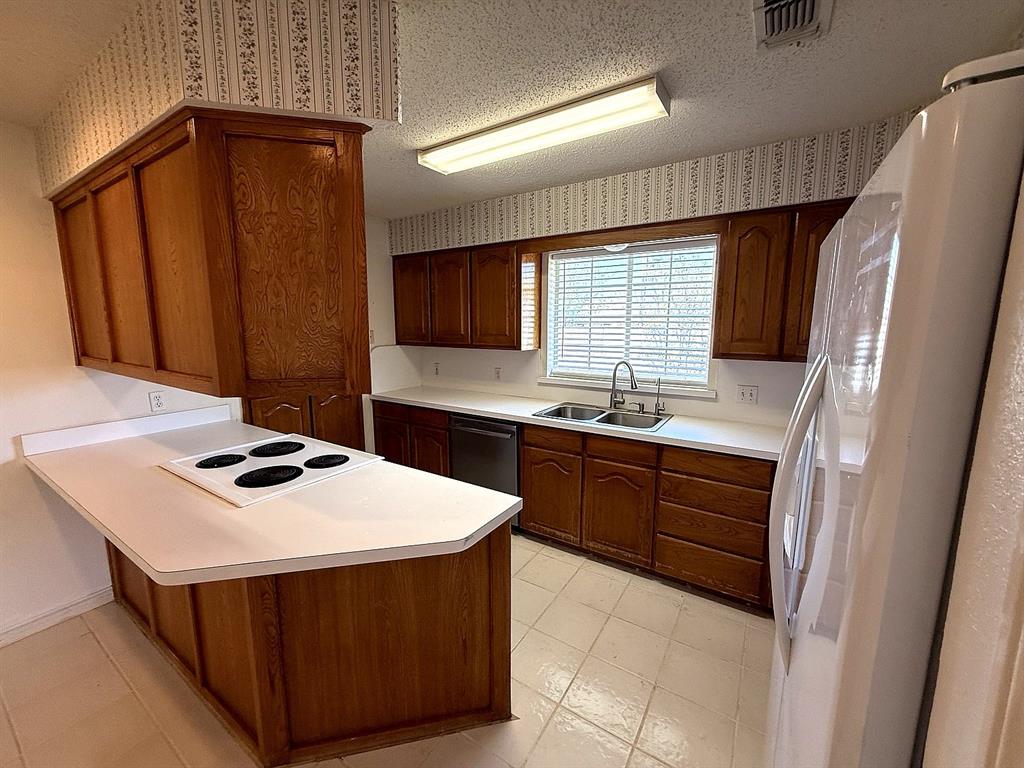 1001 Hunters Court Sanger, TX 76266 - Photo 15 of 19