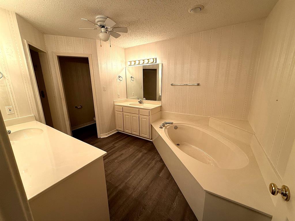 1001 Hunters Court Sanger, TX 76266 - Photo 7 of 19