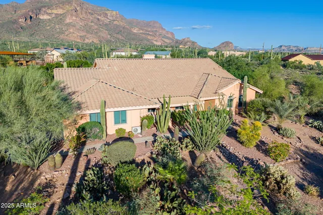 $895,000 | 10242 East Open Sky Drive, Gold Canyon, AZ 85118