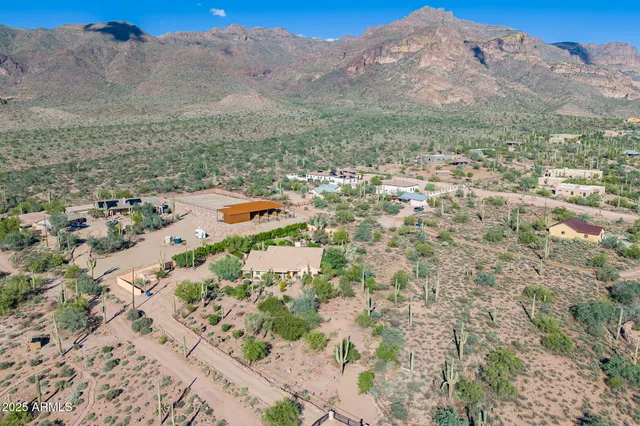 $895,000 | 10242 East Open Sky Drive, Gold Canyon, AZ 85118