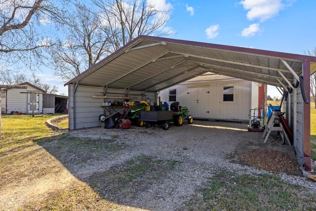 2286 Jayhawk Road Fort Scott, KS 66701 - Photo 38 of 47