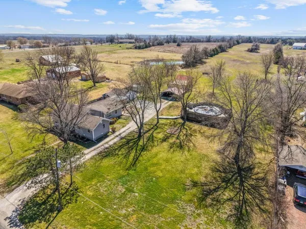 $245,000 | 2286 Jayhawk Road, Fort Scott, KS 66701