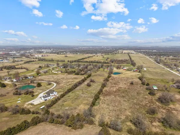 $245,000 | 2286 Jayhawk Road, Fort Scott, KS 66701