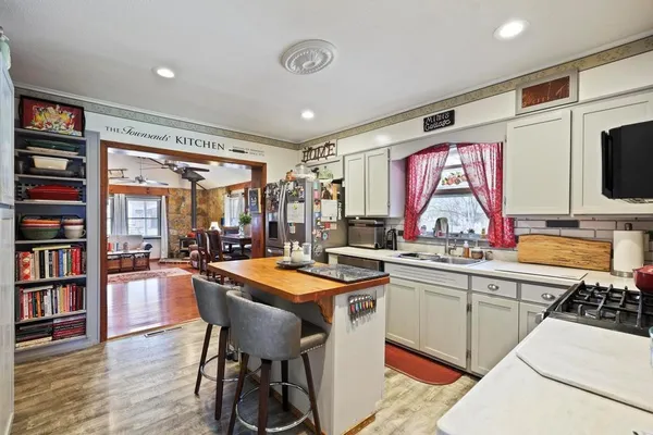 $245,000 | 2286 Jayhawk Road, Fort Scott, KS 66701