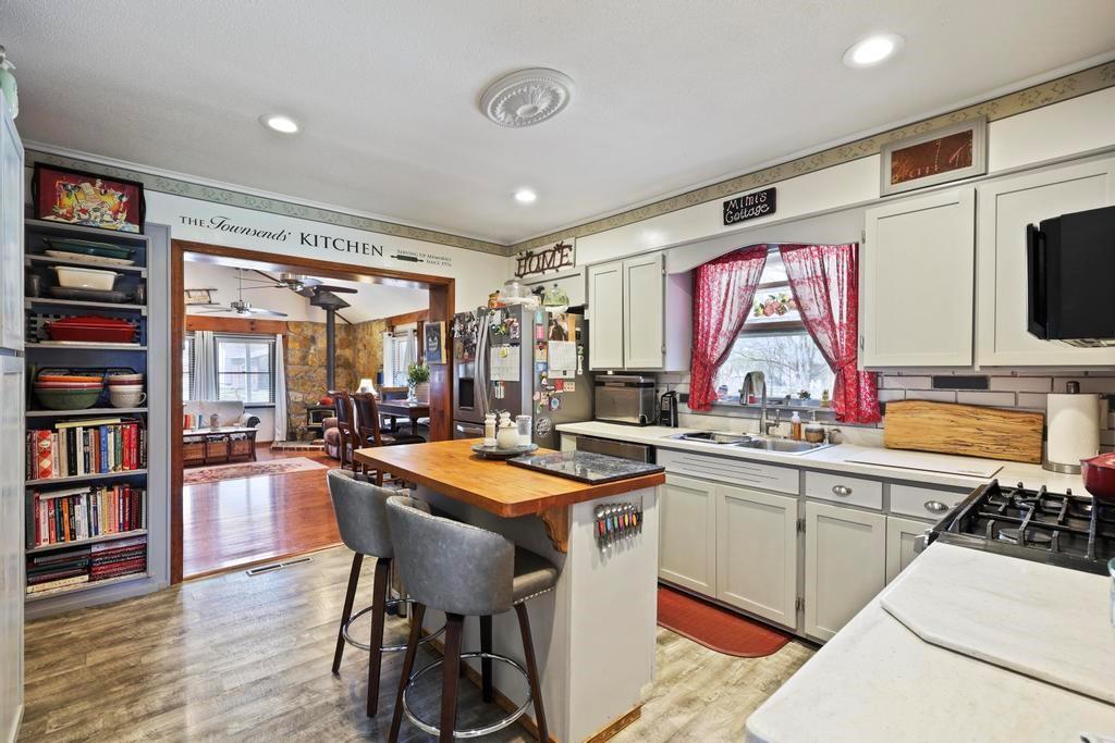 2286 Jayhawk Road Fort Scott, KS 66701 - Photo 9 of 47