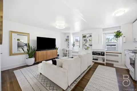 $1,750,000 | 21-41 24th Street | Astoria