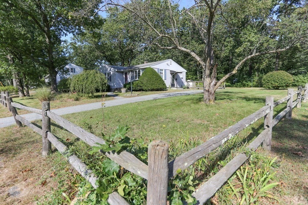 68 Ridge Road South Hadley, MA 01075 - Photo 3 of 30 Gallery Image 3