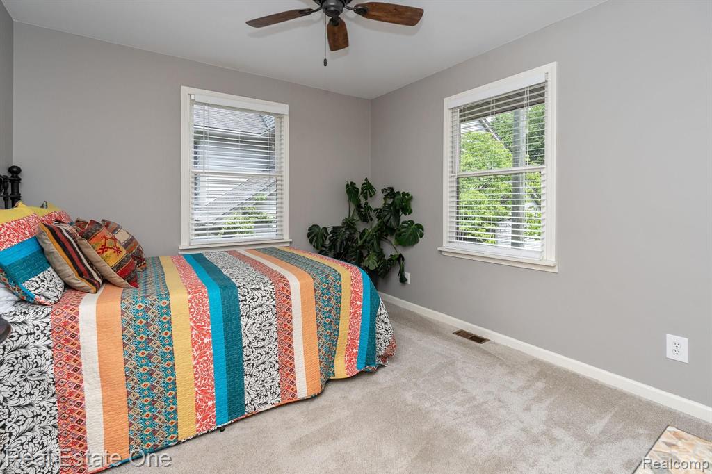 214 Oak Street Rochester, MI 48307 - Photo 19 of 27